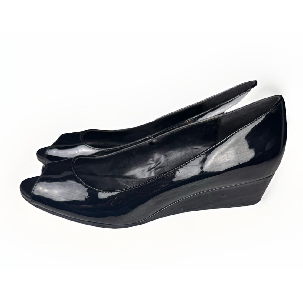 BANDOLINO Women Size 9.6M Black Patent Faux Leather High Heel Peep‎ Toe Pumps